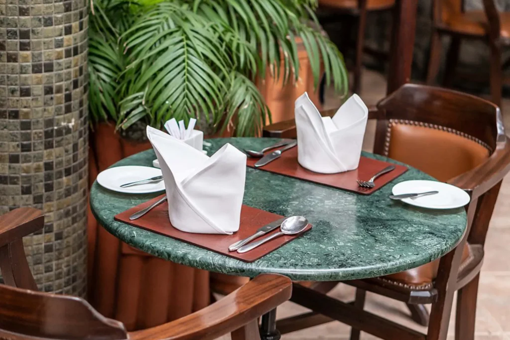 Thorn Tree Cafe | Sarova Stanley