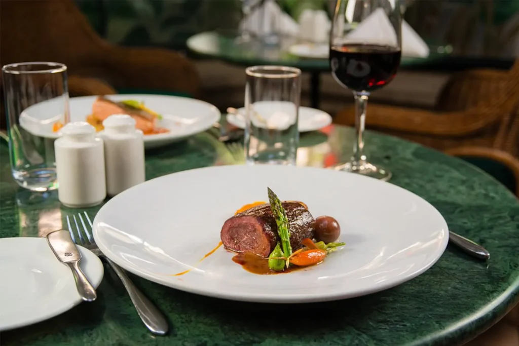 Thorn Tree Cafe | Sarova Stanley